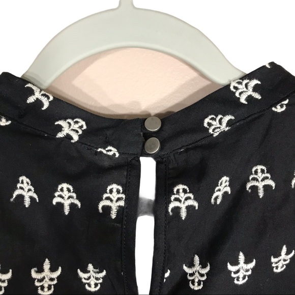 NEW With Tags PLEIONE Black/White Embroidered Tank Top Size XS - Picture 9 of 14